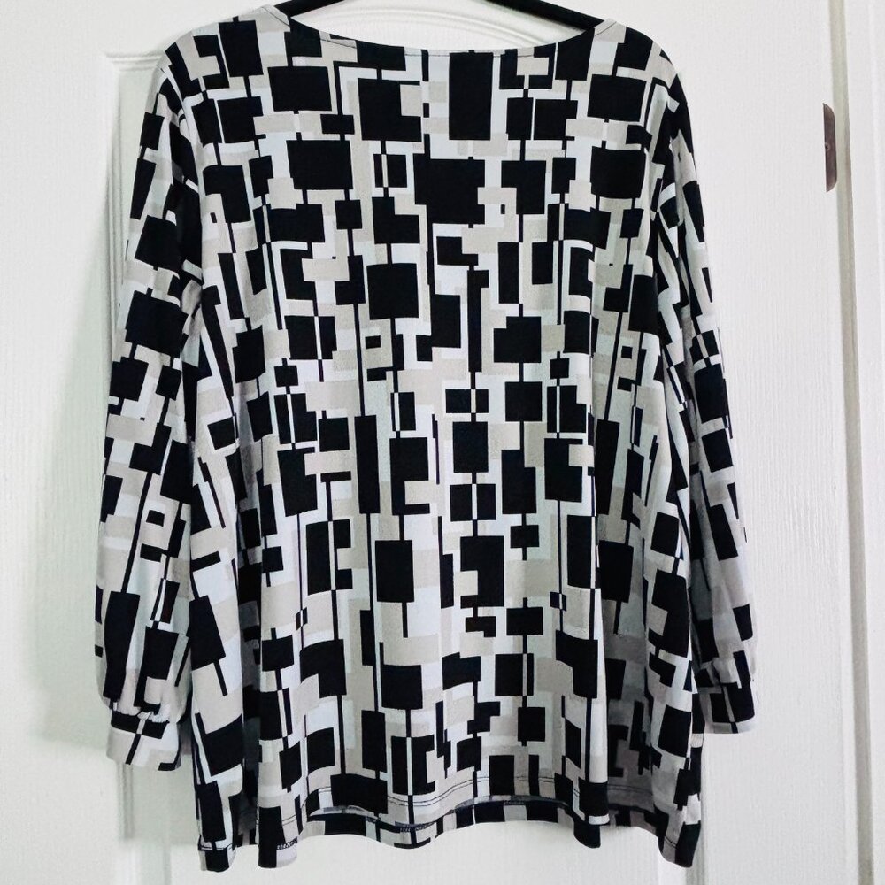 Susan Graver Printed Liquid Knit 3/4 Sleeve Top Black Stone XL - Picture 2 of 8